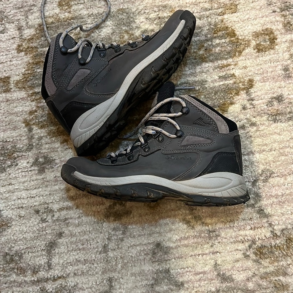 Columbia Women's Newton Ridge Plus Waterproof Hiking Boot